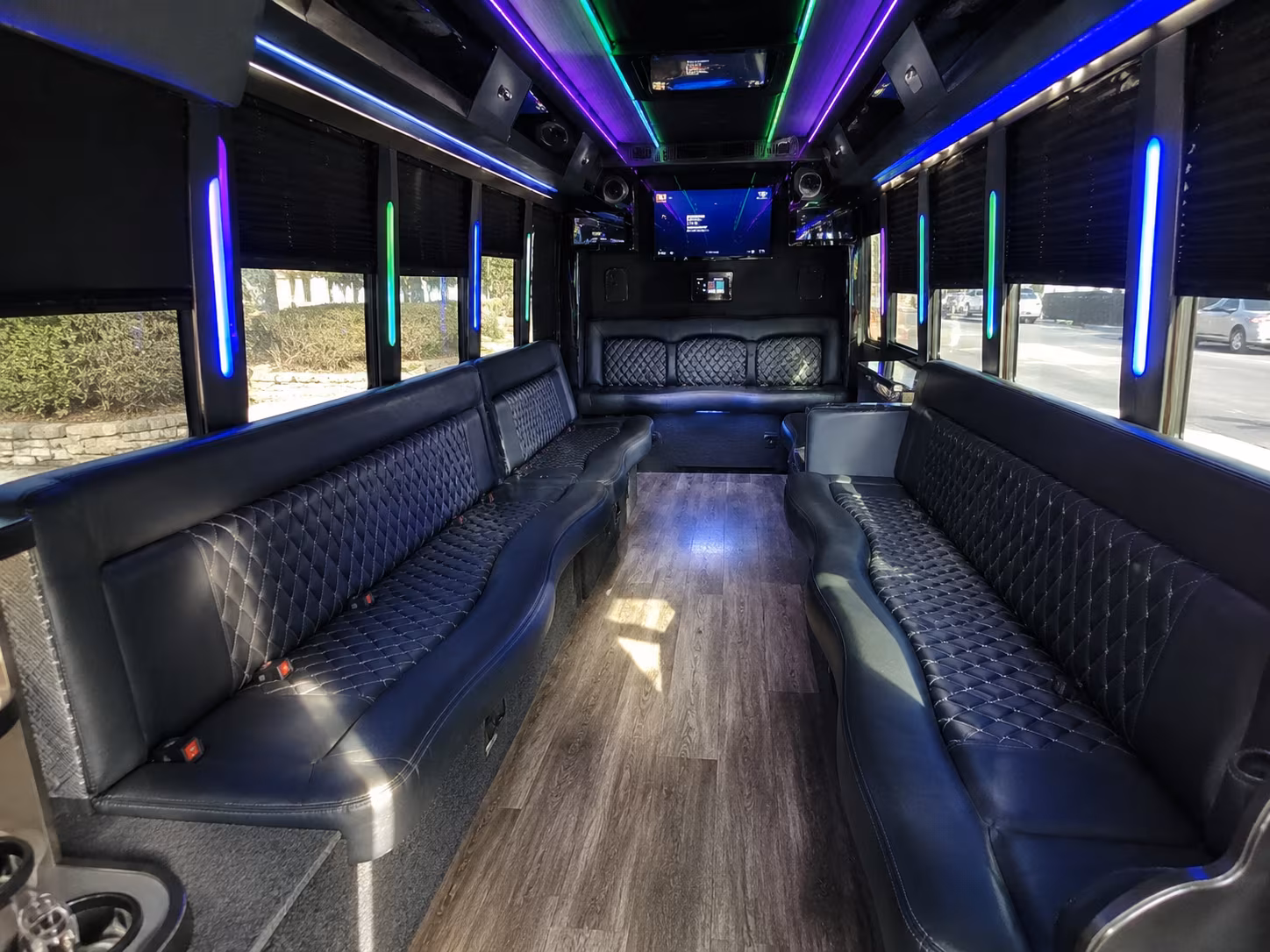 pensacola 15 passenger party bus interior